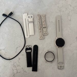 Garmin Vivioactive 5 Smartwatch with Silver and Black Bands